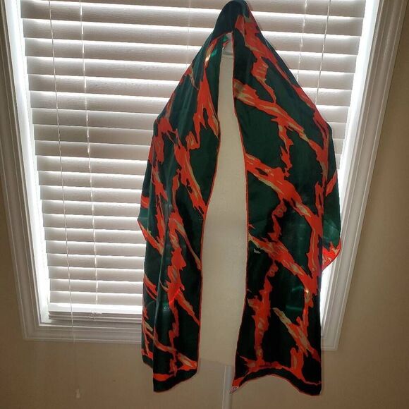 ECHO. 100% Pure Silk, Green, Red and Gold, Rectangle Shape Scarf. Made in Japan. - Picture 4 of 5